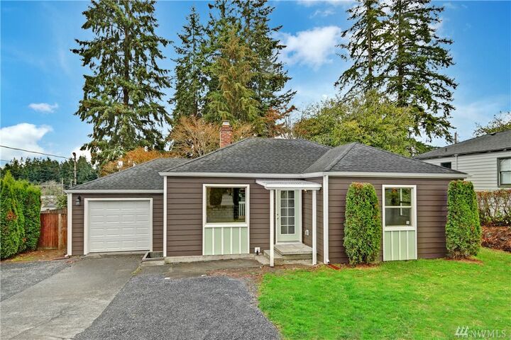 5515 College Ave  Everett WA 98203 photo