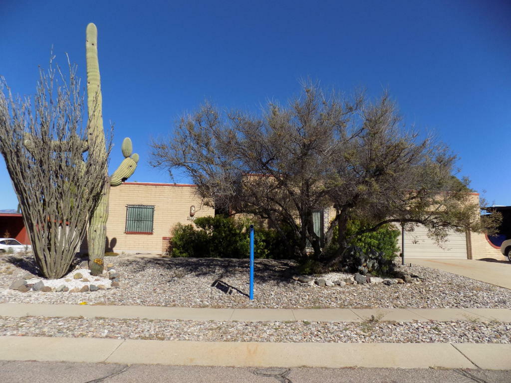 Property Photo:  9001 E Millett Drive  AZ 85710 