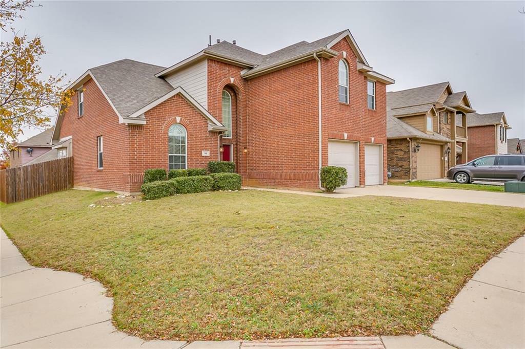 Property Photo: 501 Darlington Trail TX 76131