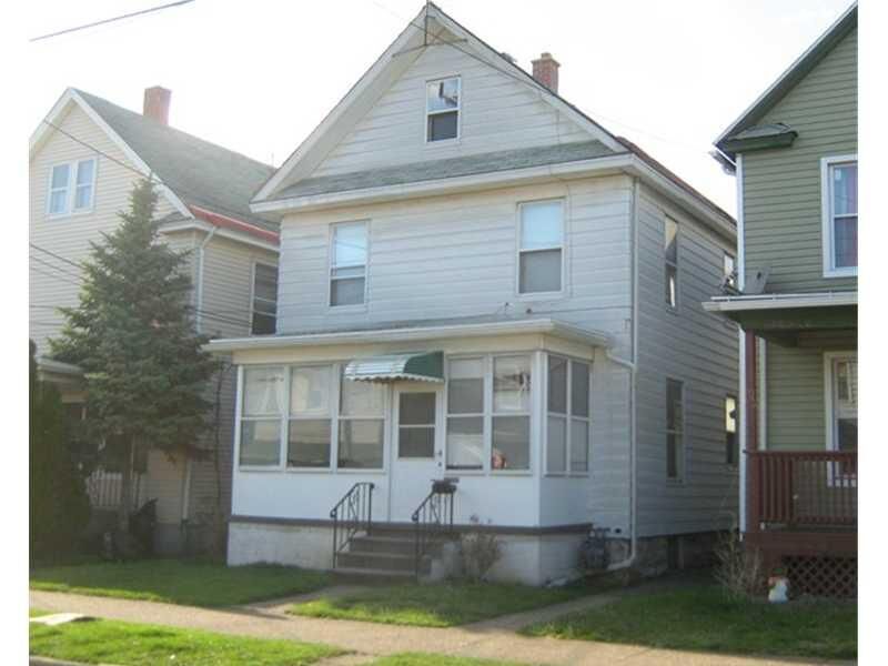 Property Photo:  1038 E 9th Street  PA 16503 