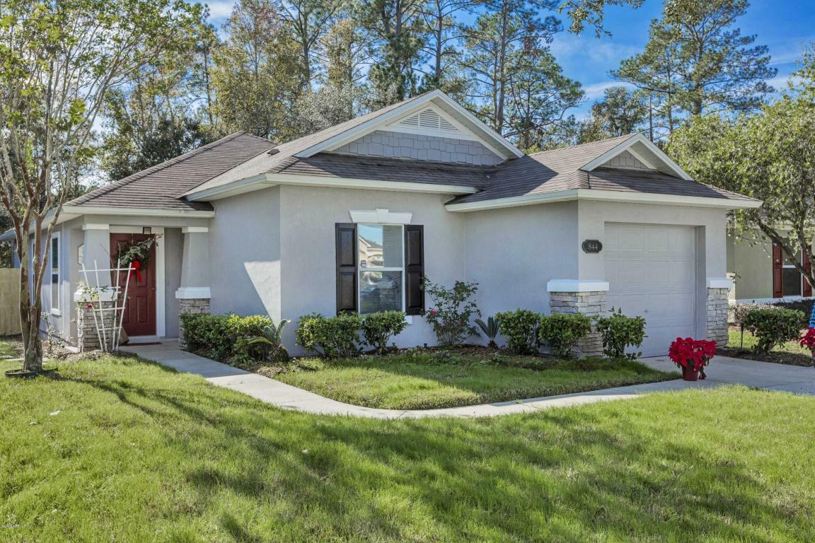 Property Photo: 844 Wynfield Circle FL 32092