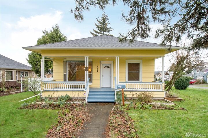 Property Photo:  437 Jason Ave N  WA 98030 
