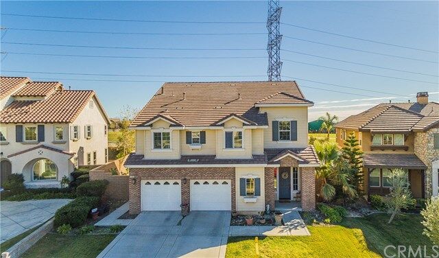Property Photo: 15581 Pisa Lane CA 92336