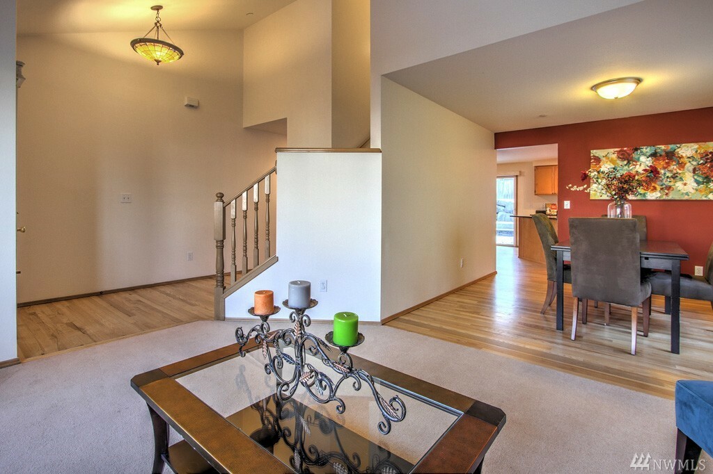 Property Photo:  2230 Kennewick Place NE  WA 98056 