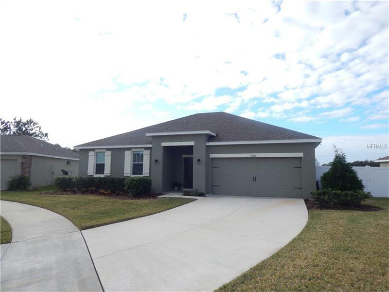 Property Photo: 36246 Delta Gold Court FL 33541
