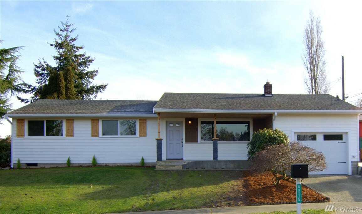 Property Photo:  4215 N Bennett St N  WA 98407 