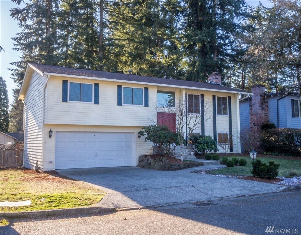 Property Photo:  10813 NE 141st Place  WA 98034 