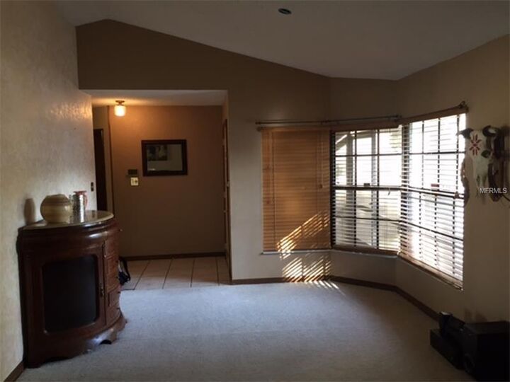 Property Photo:  817 Rosemere Circle  FL 32835 