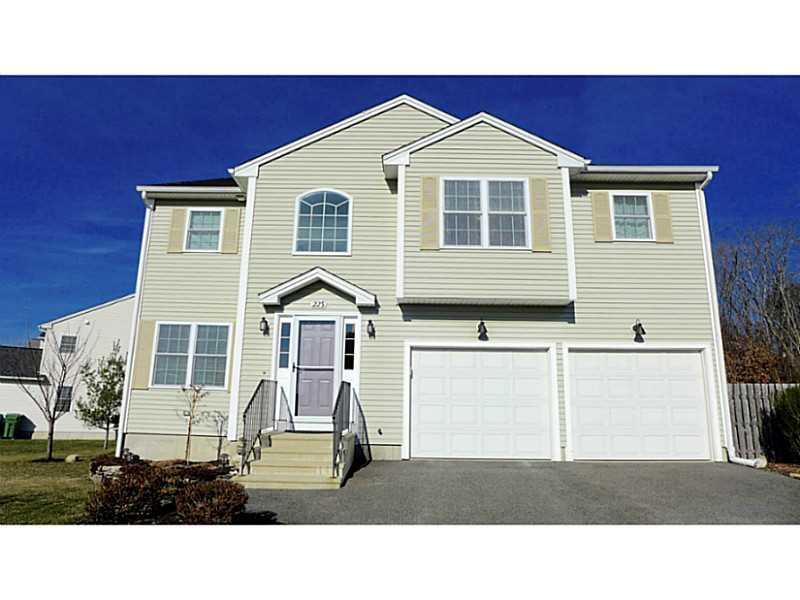 Property Photo: 223 Vivian St RI 02895