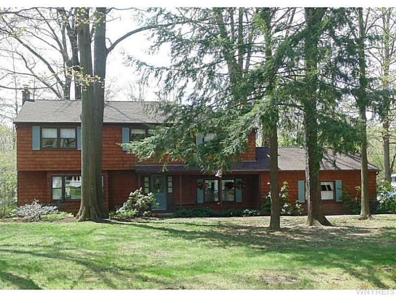 Property Photo:  4668 Pinecrest Ter  NY 14057