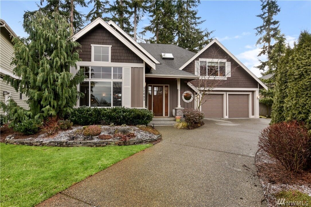 Property Photo: 12445 NE 155th Place WA 98072