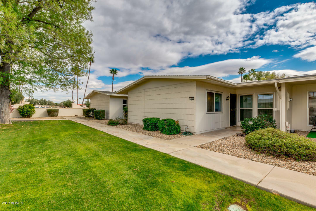 Property Photo:  17206 N 105th Avenue  AZ 85373 