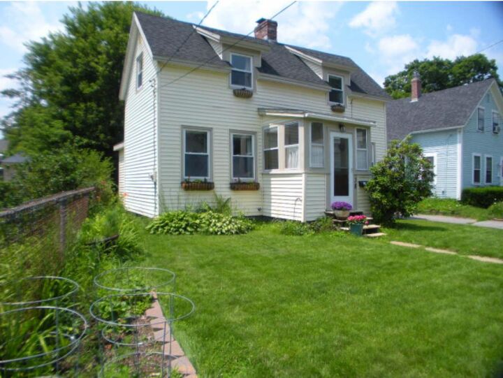 Property Photo:  38 Spruce Street  NH 03301 