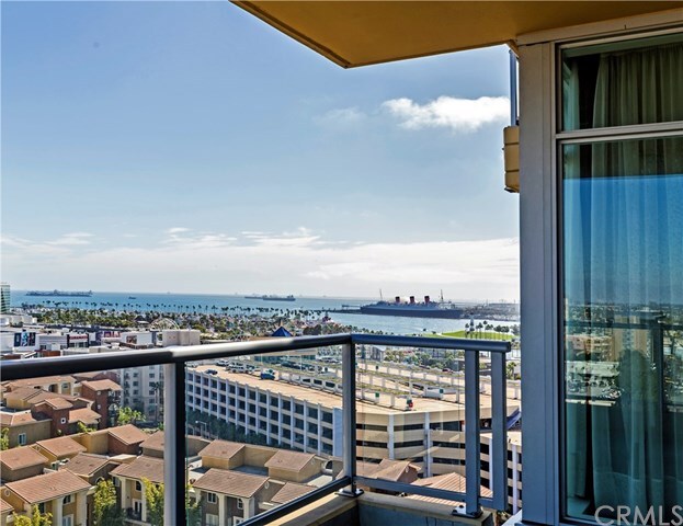 Property Photo:  400 W Ocean Boulevard 1206  CA 90802 