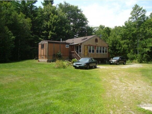 Property Photo: 207 Middle Road NH 03037