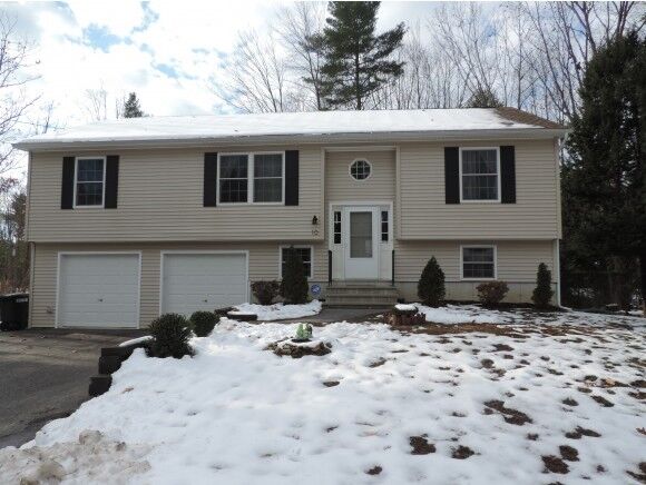 Property Photo:  10 Greenbriar Drive  ME 03903 
