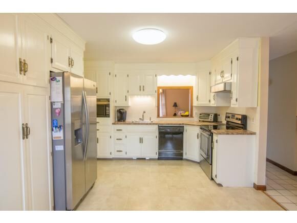 Property Photo:  9 Rocking Chair Lane  NH 03811 