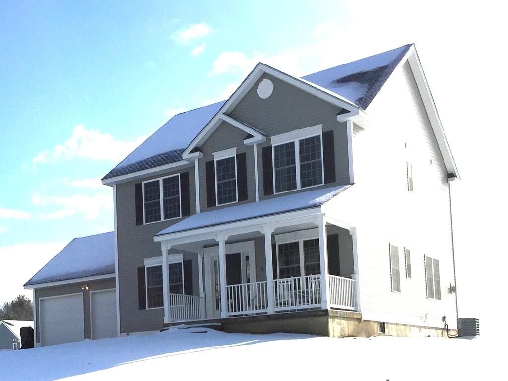 Property Photo:  5 Bellflower Hollow  NH 03053 