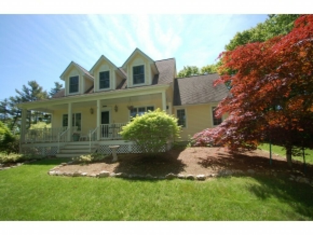 Property Photo:  136 Oak Hill Road  NH 03825 