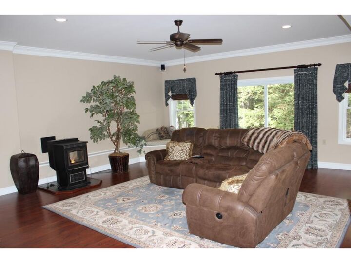 Property Photo: 32 Robbe Farm Road NH 03458