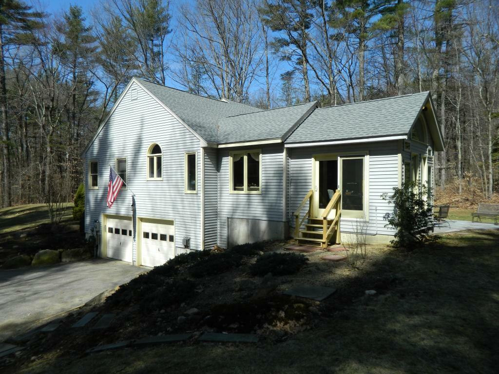 Property Photo:  140 Hooksett Turnpike  NH 03304 