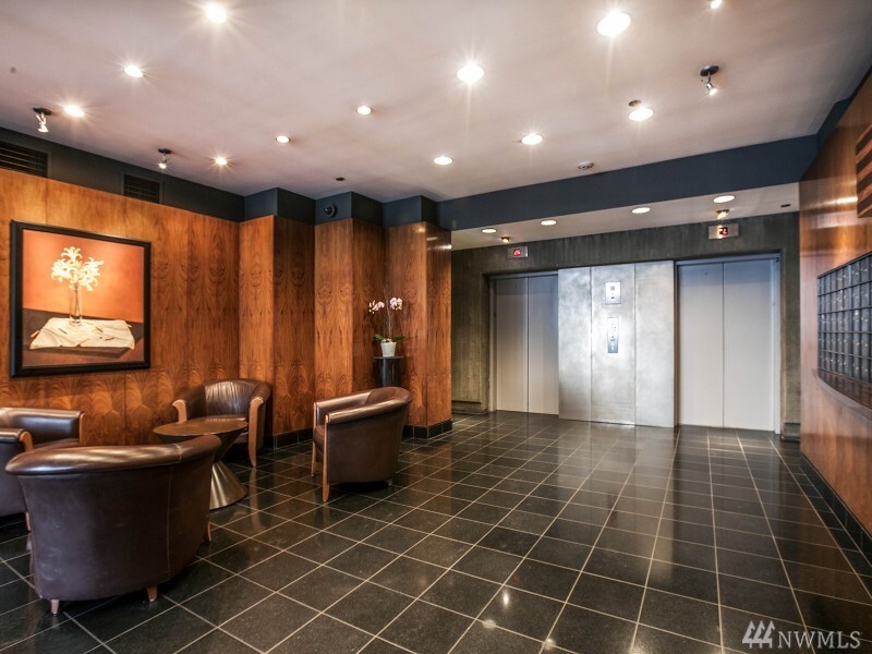 Property Photo: 2125 1st Ave 1206 WA 98121