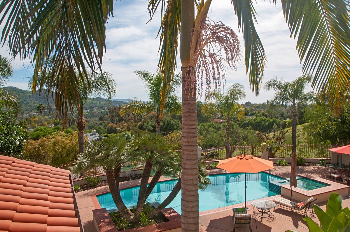 626 Ora Avo Dr  Vista CA 92084 photo