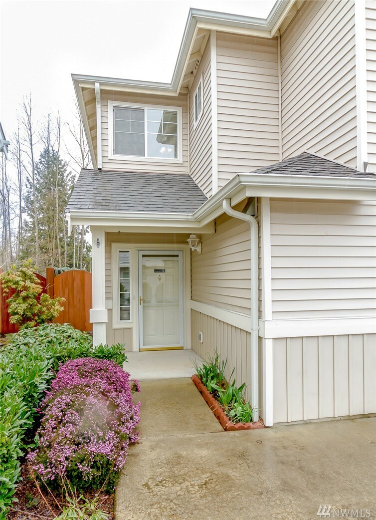 Property Photo: 31029 123rd Lane SE 66 WA 98092