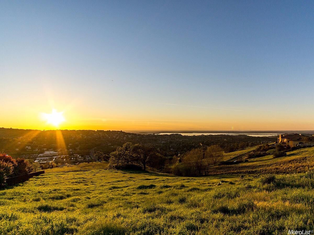 Property Photo:  4925 Gresham Drive  CA 95762 