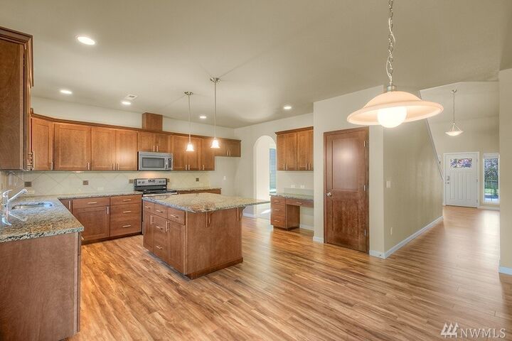 Property Photo: 10114 106th Avenue Ct SW WA 98498