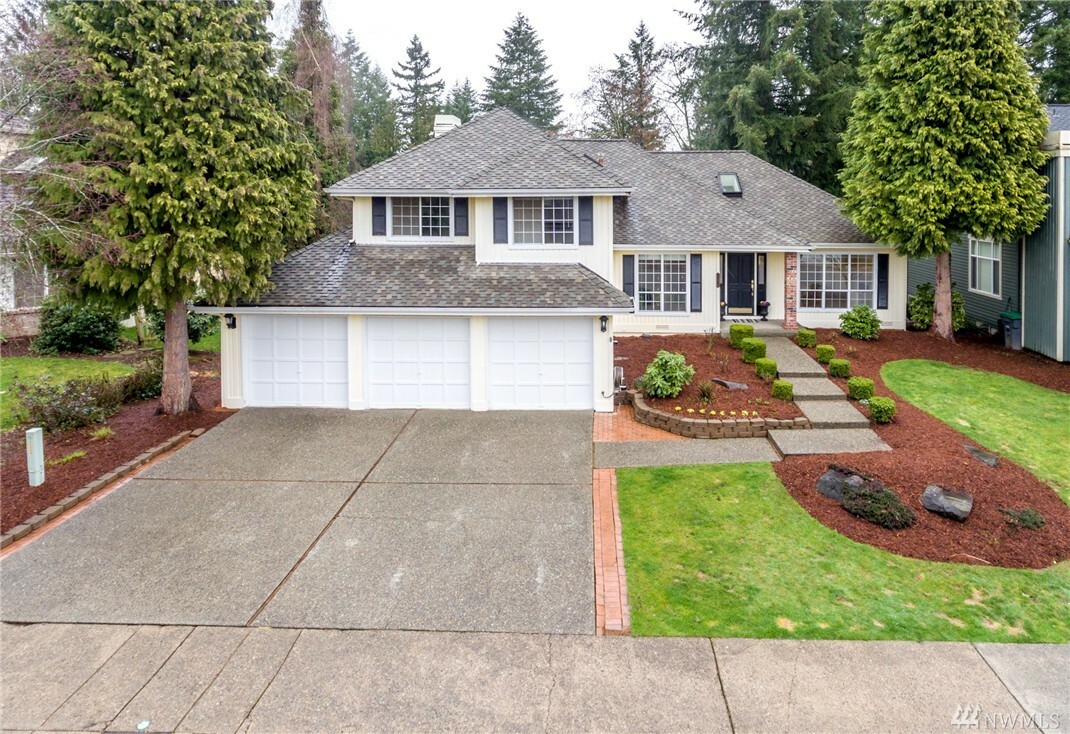 Property Photo: 25514 Lake Wilderness Country Club Dr SE WA 98038