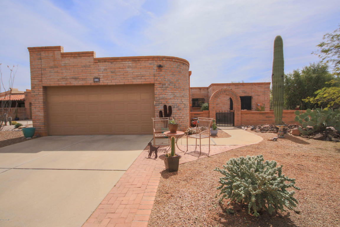 Property Photo:  1021 W Desert Canyon Place  AZ 85622 