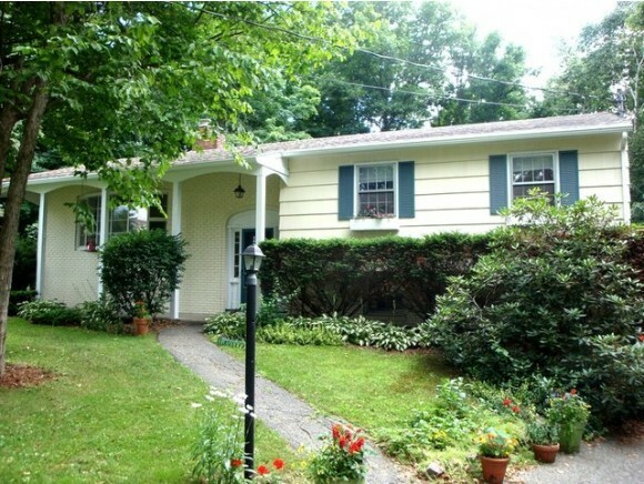 Property Photo: 98 Grove Lane VT 05482