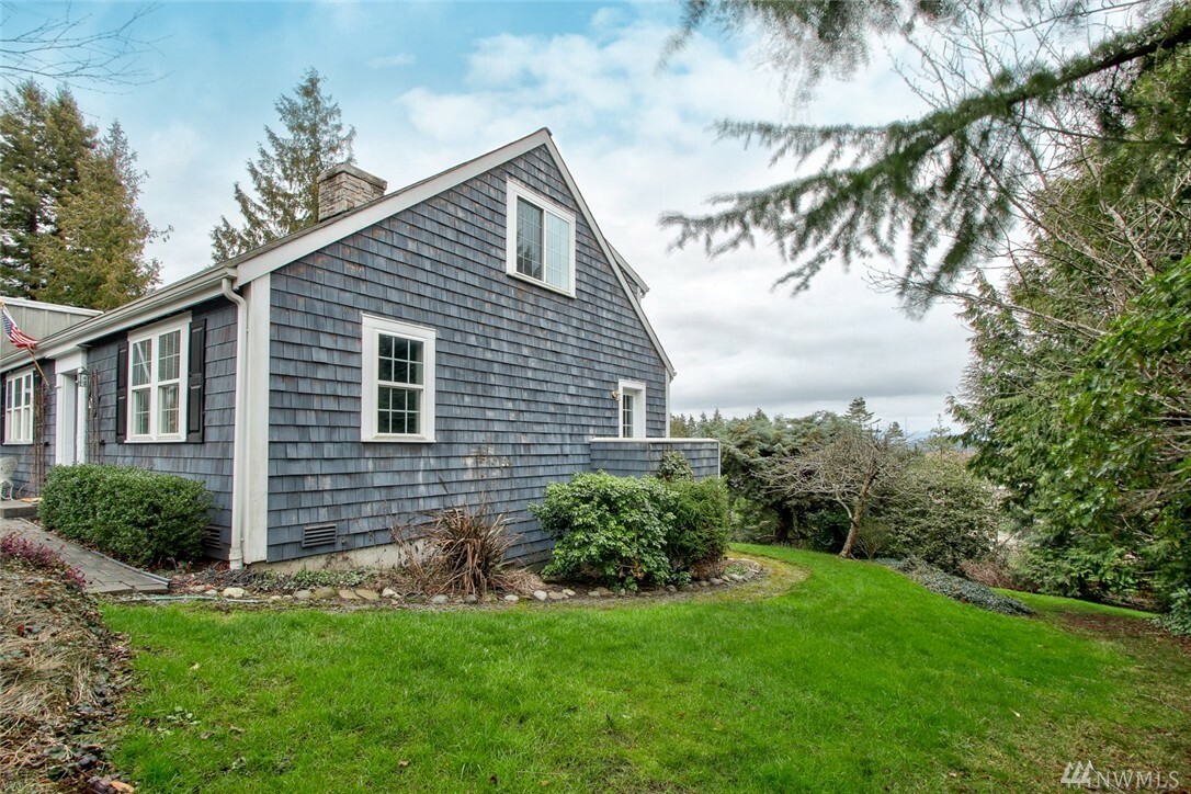 Property Photo: 419 Umatilla Dr WA 98257