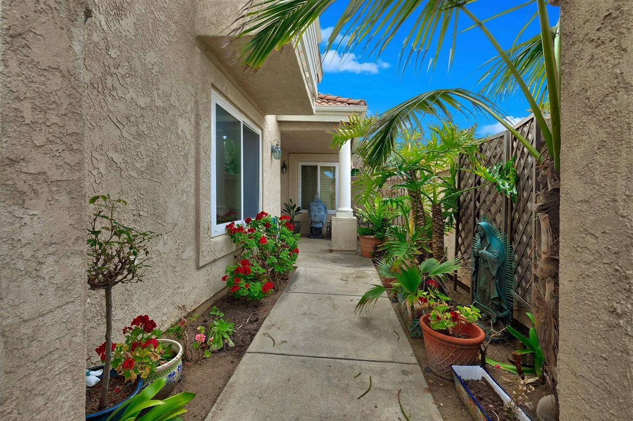 Property Photo:  55 Delaport Place  CA 92118 