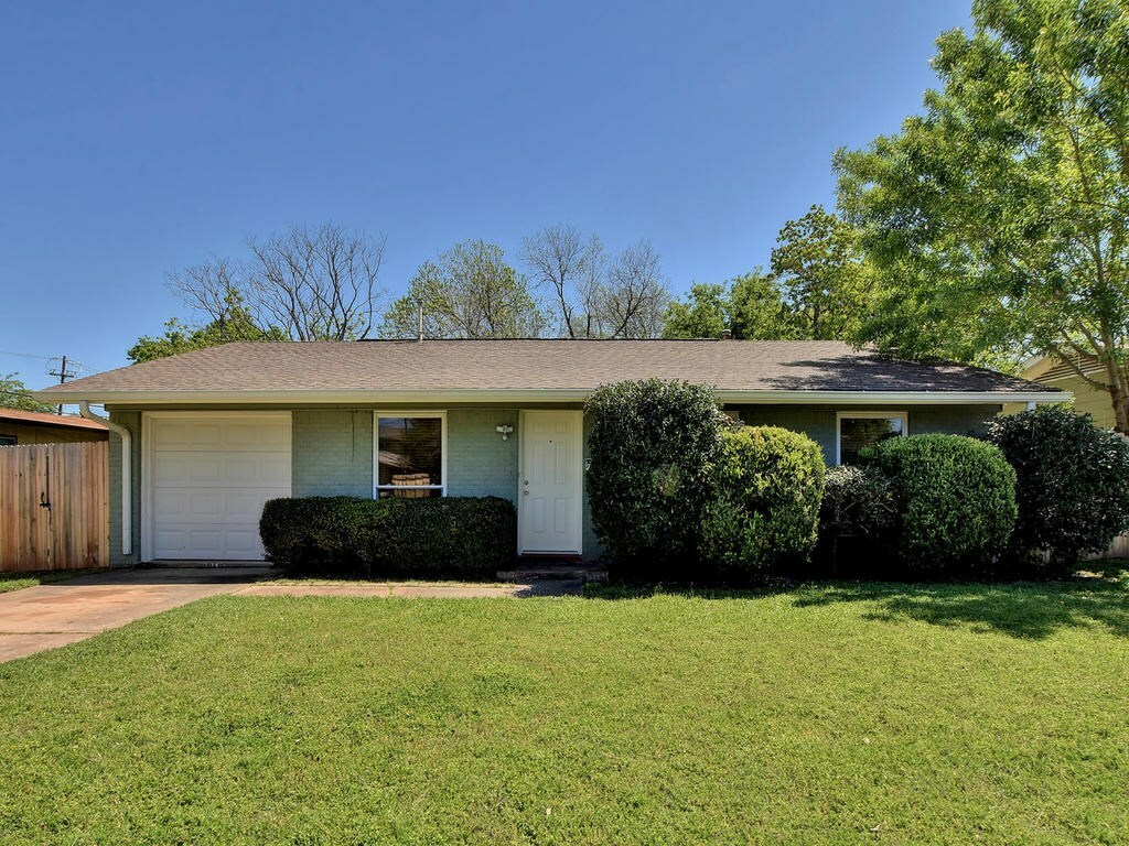 Property Photo: 8805 Brookfield Drive TX 78758
