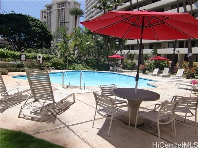 425 Ena Road 905C  Honolulu HI 96815 photo