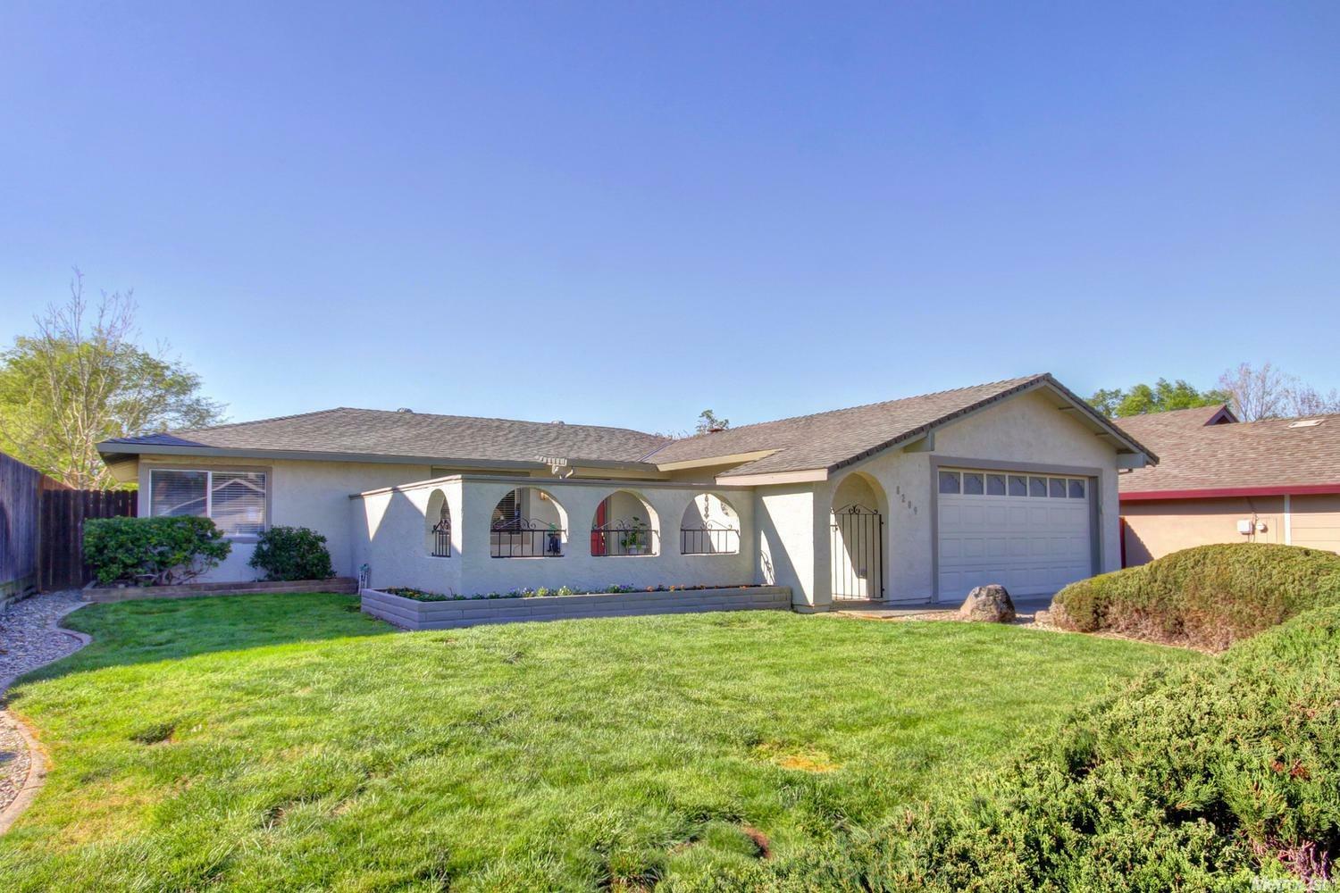 Property Photo: 8209 Newbridge Way CA 95610
