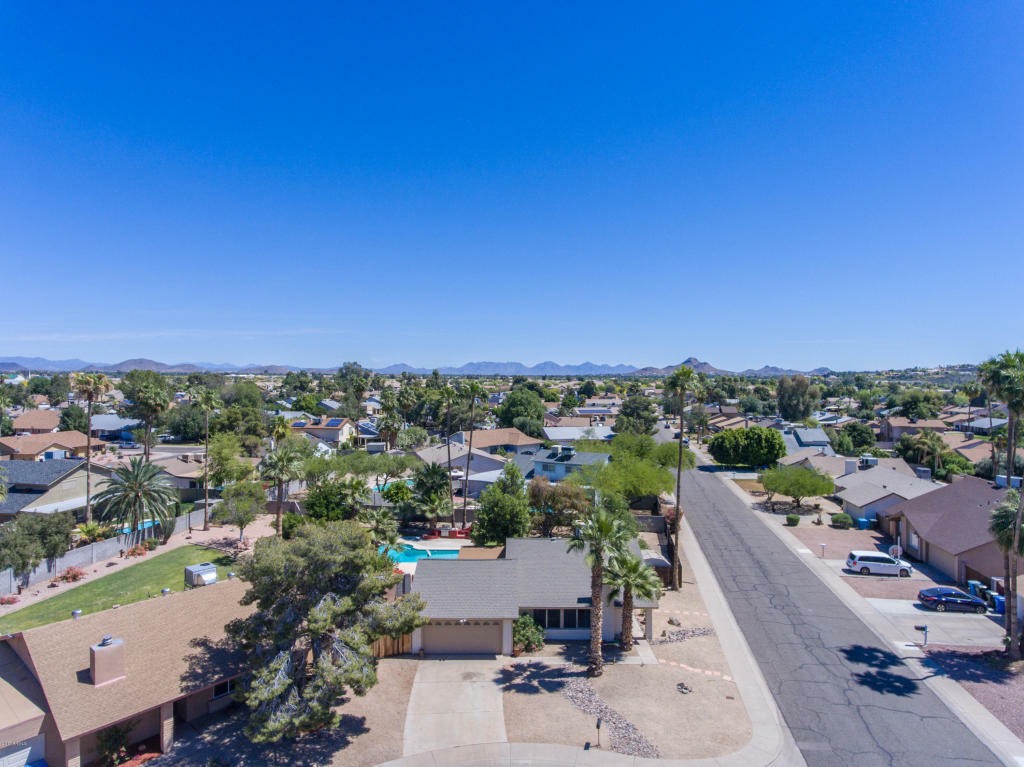 Property Photo: 2426 W Tierra Buena Lane AZ 85023