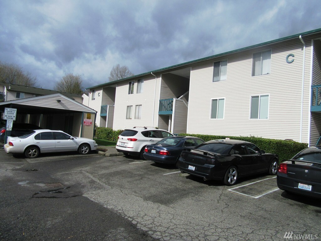 Property Photo:  17431 Ambaum Blvd S C32  WA 98148 