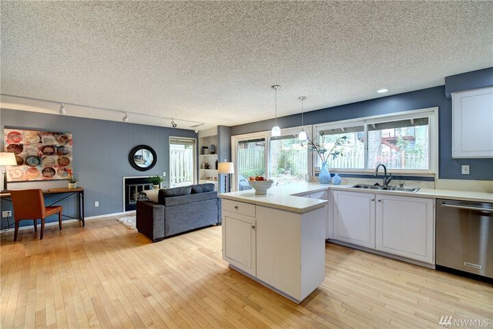 Property Photo:  2627 168th Ave NE  WA 98008 