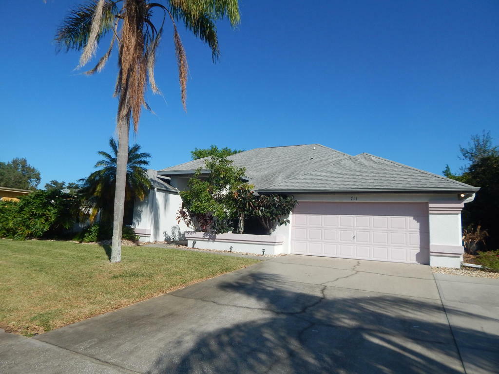 Property Photo:  711 Montclair Road NE  FL 32905 