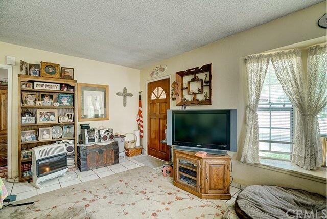 Property Photo:  9422 Lime Avenue  CA 92335 