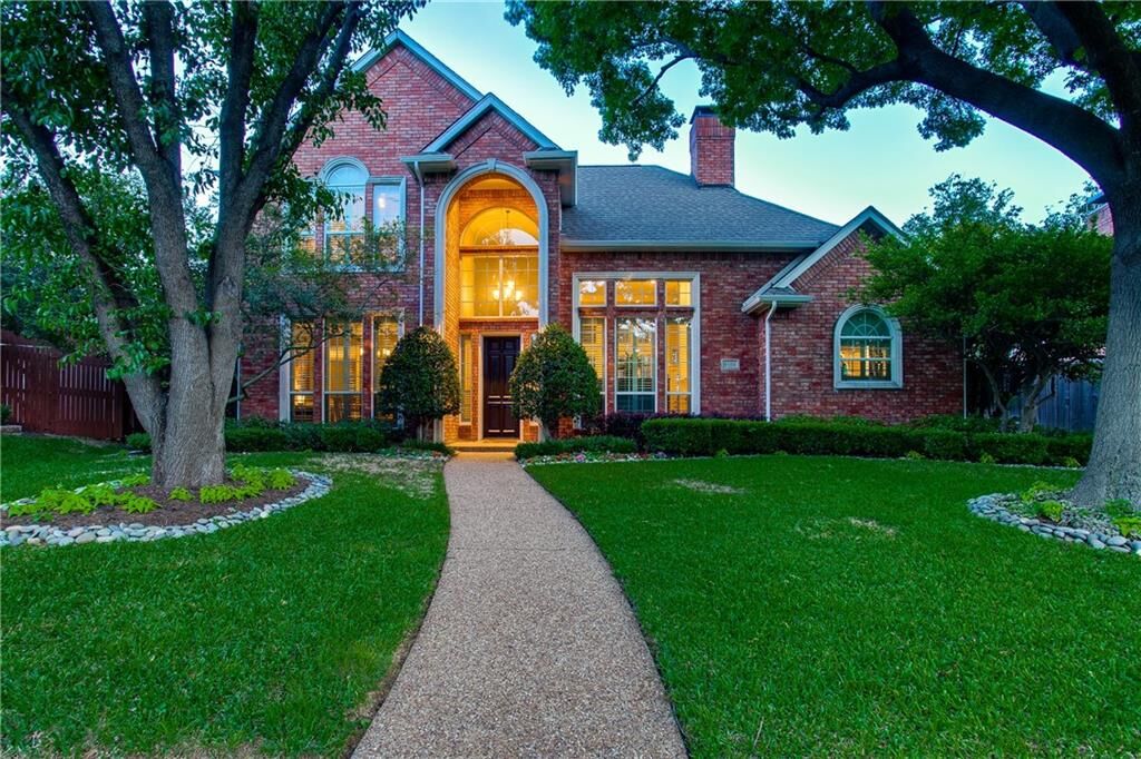 Property Photo: 5004 Albany Drive TX 75093