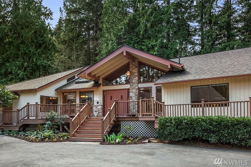 Property Photo:  18803 SE 60th St  WA 98027 