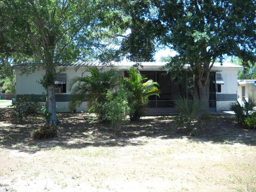 Property Photo:  403 Mac Arthur Circle  FL 32927 