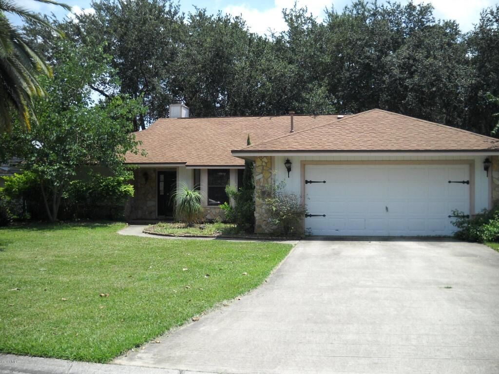 Property Photo:  523 Deerfield Drive  FL 32940 