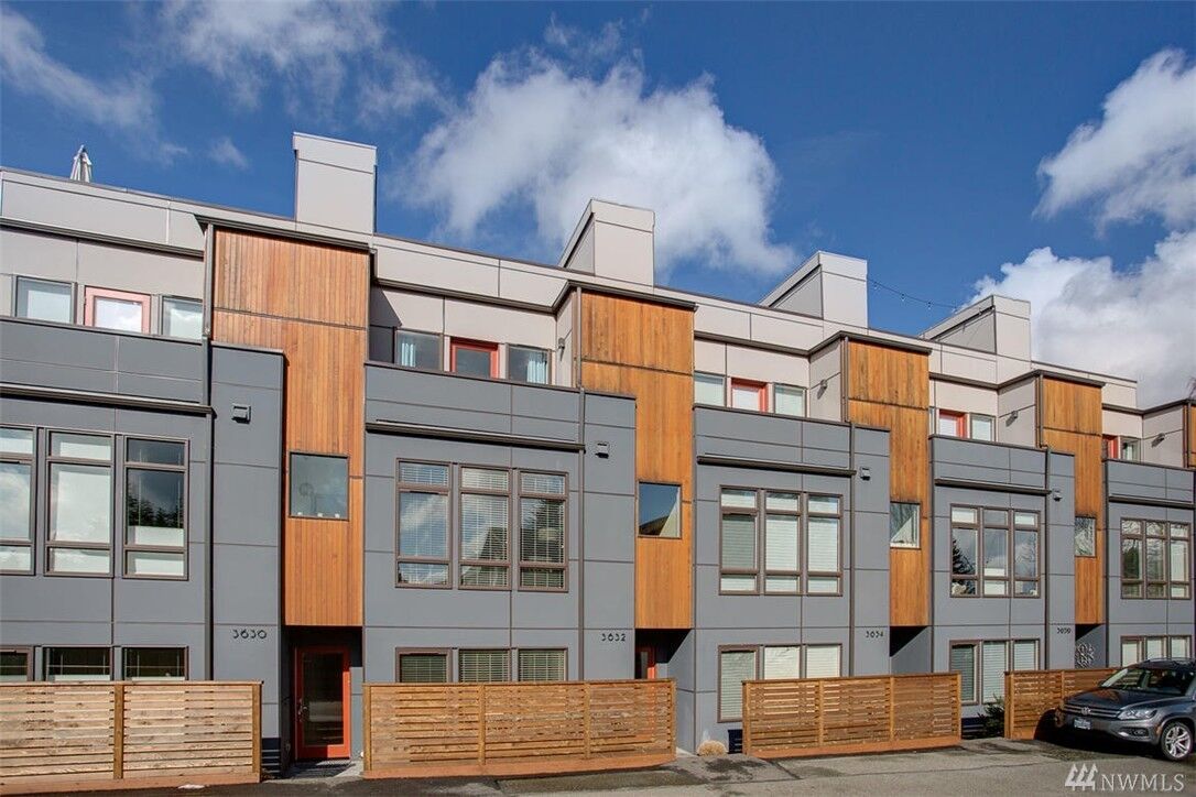 Property Photo:  3632 NE 73rd St  WA 98115 