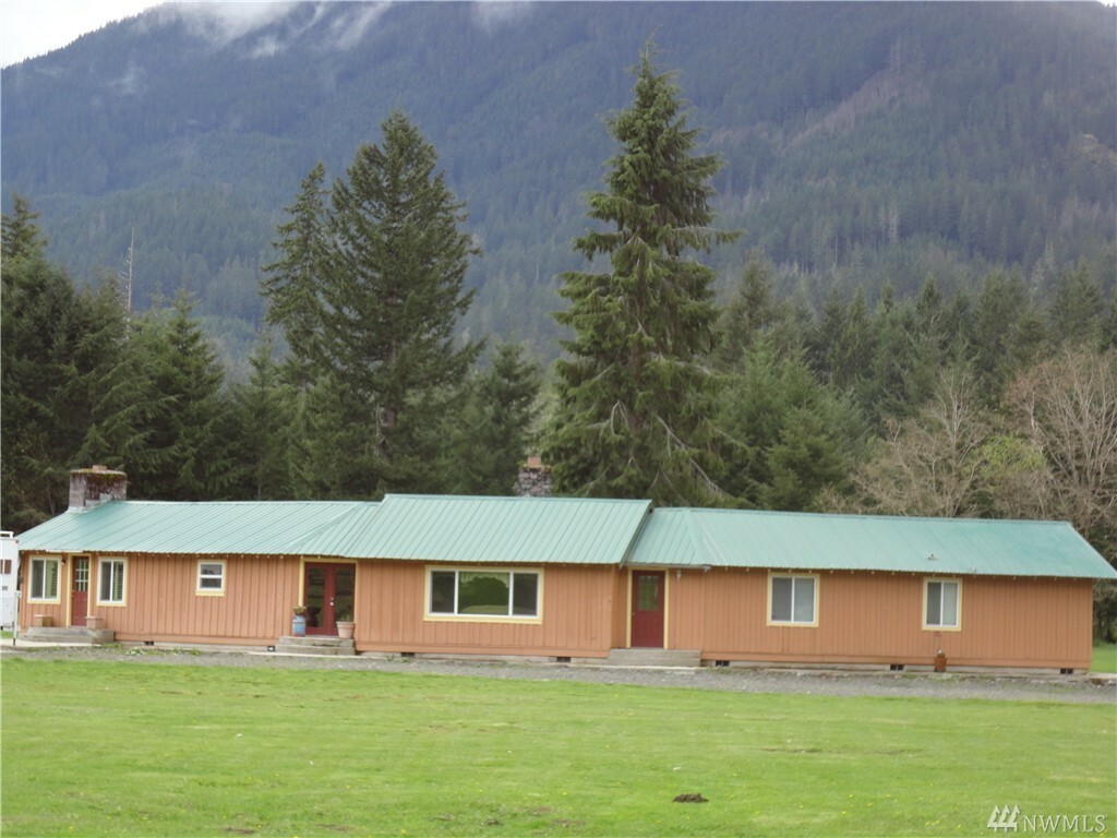 Property Photo:  171 Baker Rd  WA 98361 