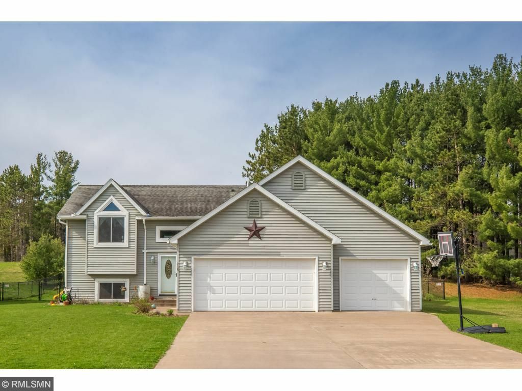 Property Photo:  216 Evergreen Drive  WI 54025 